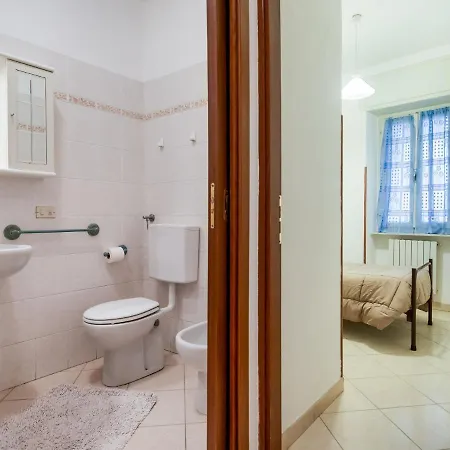 Homely In Near The Sea Санто-Стефано-аль-Мар